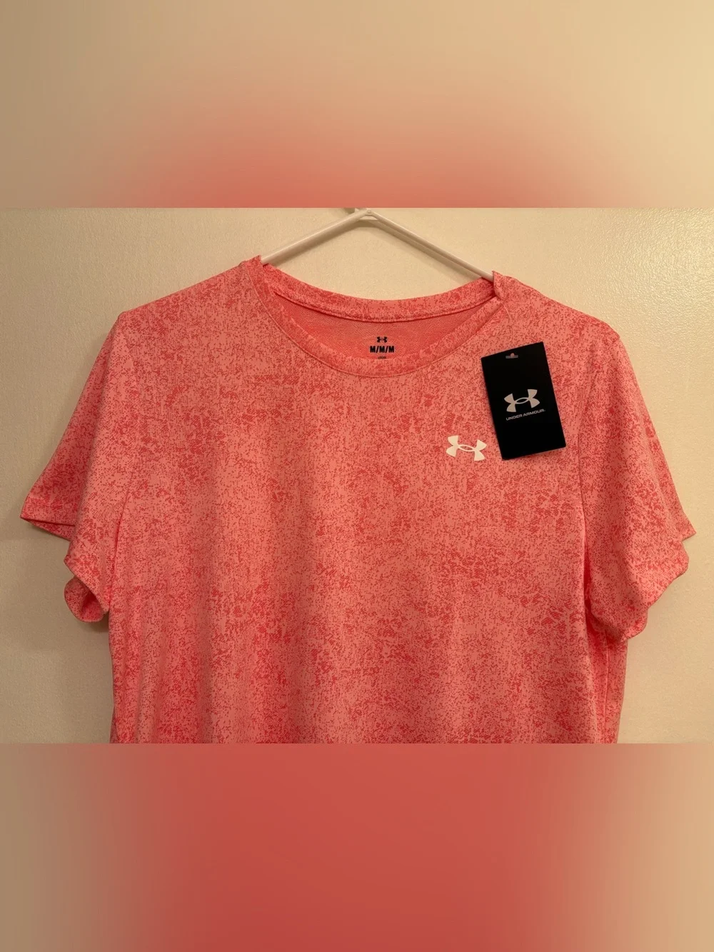 NWT Under Armour Women's Tech Twist T-Shirt - Size Medium - Picture 4 of 12
